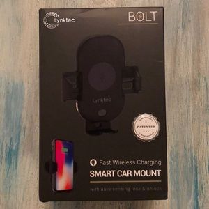 Smart car mount